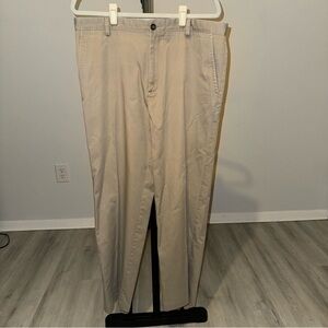 Dockers Men’s Classic Fit Khaki Pants Troussers 36x30